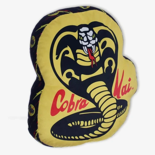 ALMOFADA FORMATO COBRA KAI 