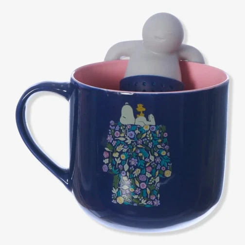 CANECA COM INFUSOR SNOOPY BLOOM 