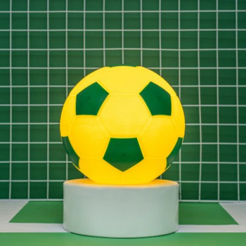 LUMINÁRIA BOLA DE FUTEBOL VERDE E AMARELA 